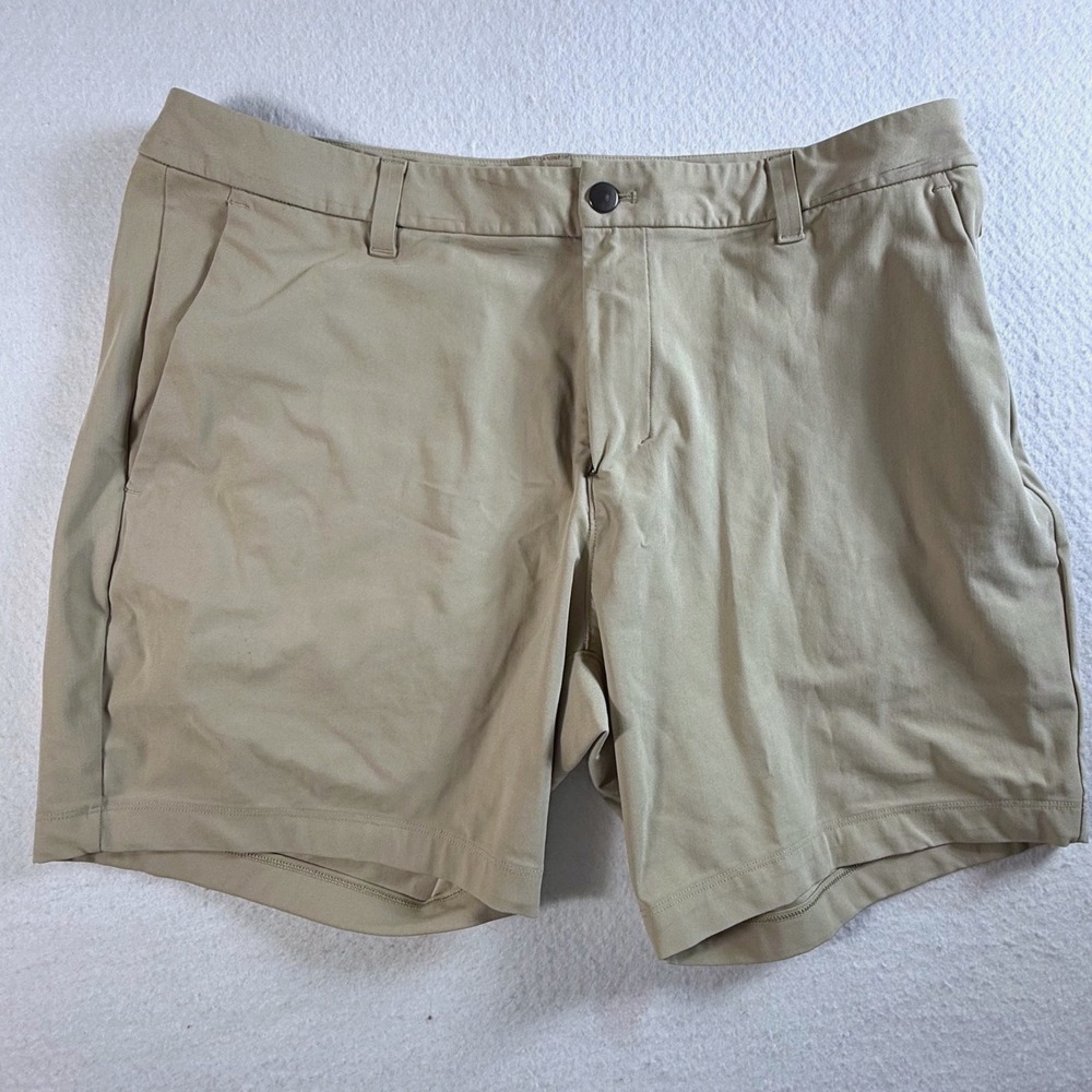 Lululemon Commission Golf Warpstreme Shorts Mens 36 Tan 7.5 Inch Inseam LM7B95S